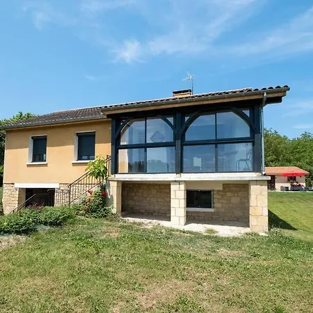 Combe Jolie Clim, Piscine & Jacuzzi Holiday home *